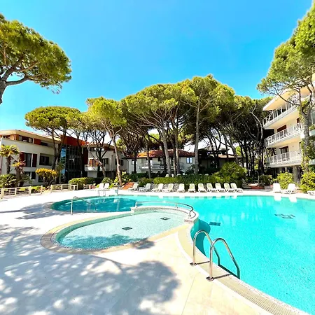 Park Pineta & Dependance 3* Eraclea Mare