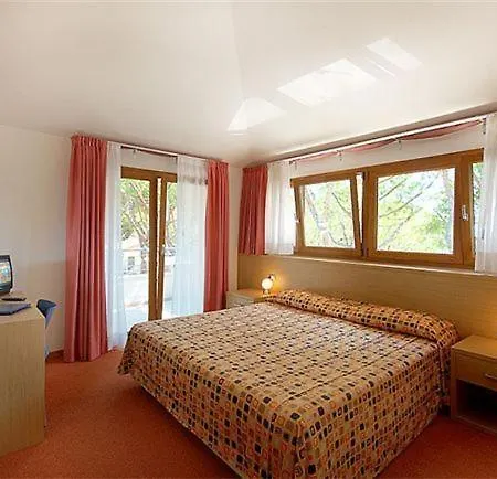 Park Pineta & Dependance 3*